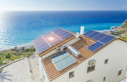 Placas solares y aerotermia, la combinación del ahorro